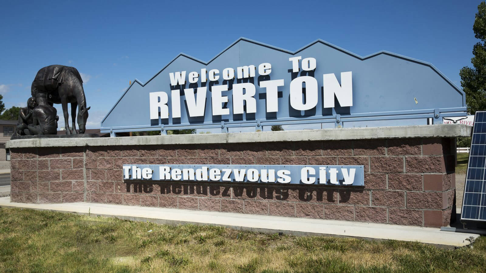 Riverton Welcome Sign