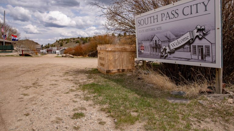 South Pass City State Historic Site welcome sign